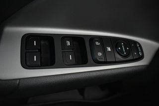 Kia Niro 1.6 GDi PHEV 104kW (141CV) Drive