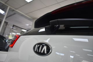 Kia Niro 1.6 GDi PHEV 104kW (141CV) Drive