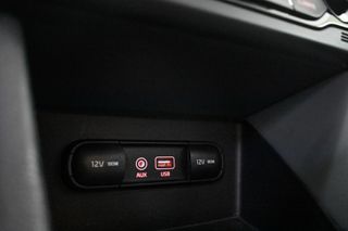 Kia Niro 1.6 GDi PHEV 104kW (141CV) Drive