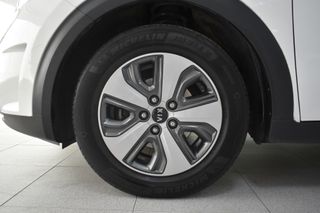Kia Niro 1.6 GDi PHEV 104kW (141CV) Drive