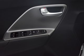 Kia Niro 1.6 GDi PHEV 104kW (141CV) Drive