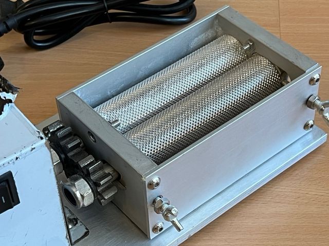 Molino Eléctrico para Grano 220V