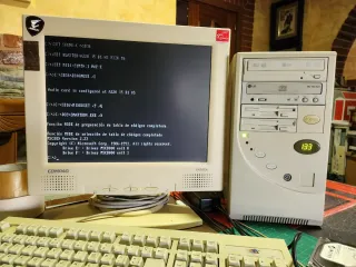 Ordenador  Pentium 133MHz  reacondicionado
