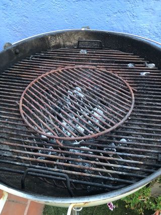 Barbacoa Weber Master Touch Blanca