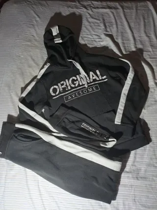 Conjunto Chándal Negro y Blanco