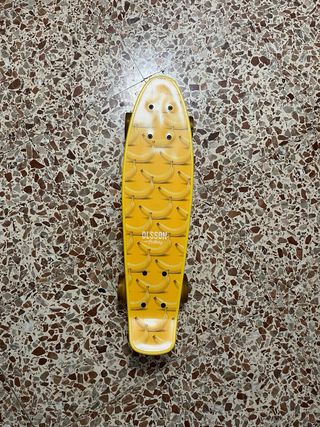 Patineta amarilla para niños