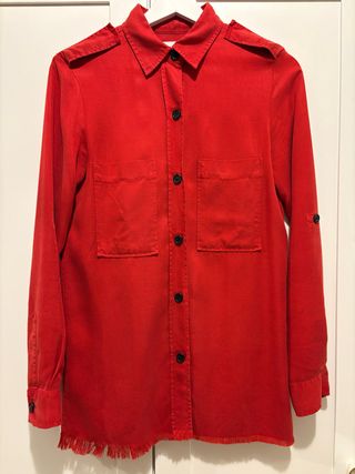 Camisa Zara Roja de corte militar