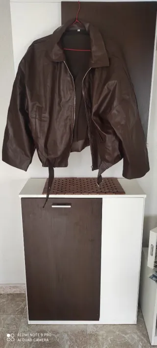Chaqueta de cuero marrón