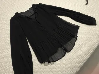 Blusa negra transparente T42 con forro por delante