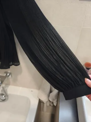 Blusa negra transparente T42 con forro por delante