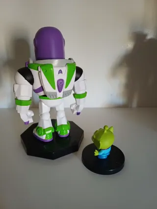 Buzz Lightyear y Alien Toy Story