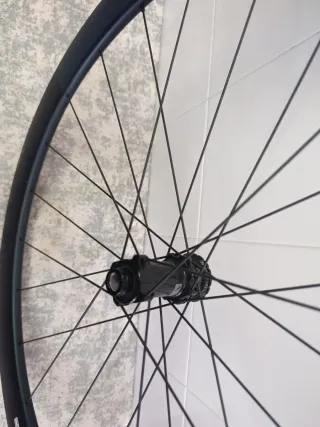 Rueda Carbono Perfil 40 Carretera