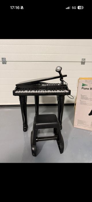 Piano de cola infantil con micrófono y taburete