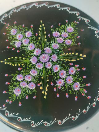 Portagioie vintage in legno decorata finemente