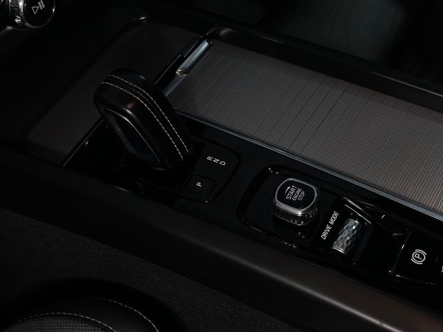 Volvo XC60 2021 B5 AWD