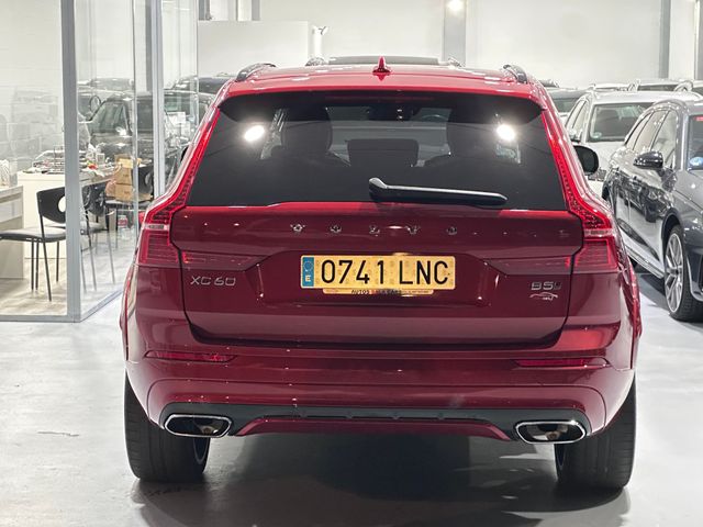 Volvo XC60 2021 B5 AWD