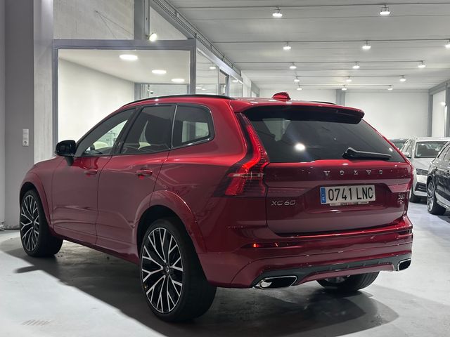 Volvo XC60 2021 B5 AWD
