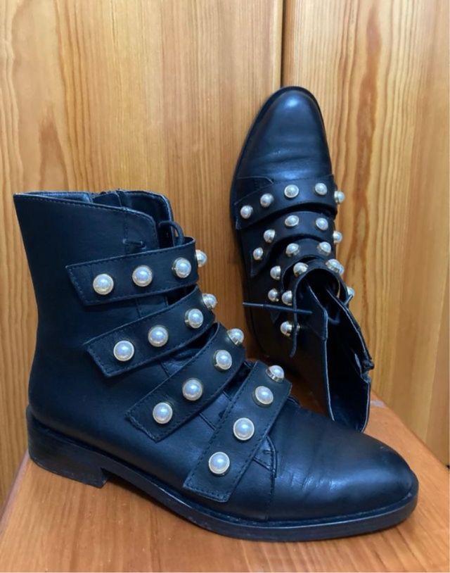 Botines Zara Negros con Perlas