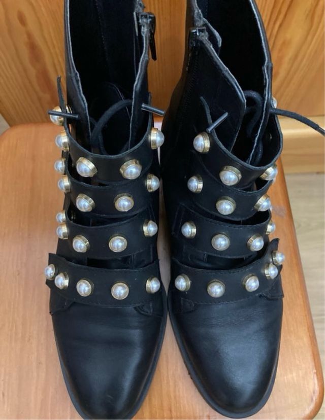 Botines Zara Negros con Perlas