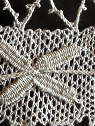 Sottopiatti tombolo fatti a mano