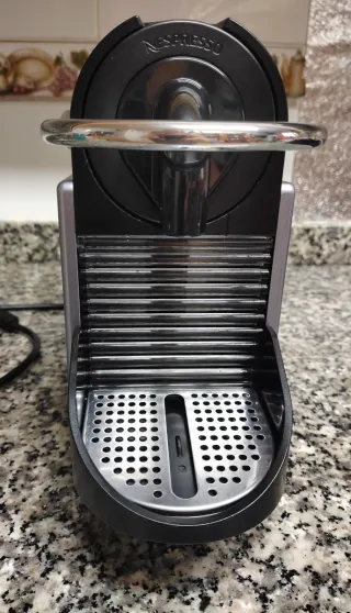 Cafetera DeLonghi EN 125.A Nespresso