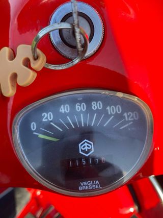 Vespa P200E 