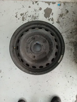 Llanta Ford Transit