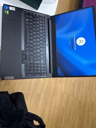 Portátil Gaming Lenovo i7