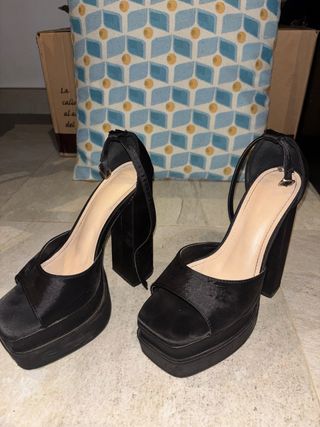 Tacones plataforma negros
