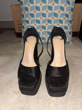 Tacones plataforma negros