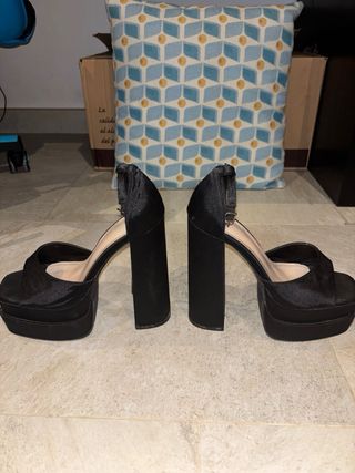 Tacones plataforma negros