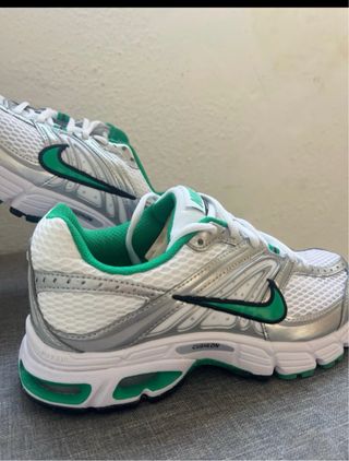 Nike Air Max Moto 2K, Talla 38.5