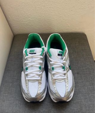 Nike Air Max Moto 2K, Talla 38.5