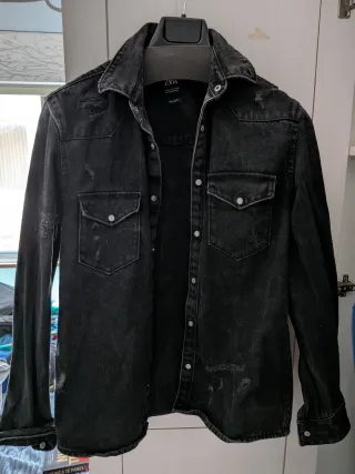 Camisa vaquera negra Zara Talla S