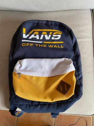 Mochila Vans azul y amarilla
