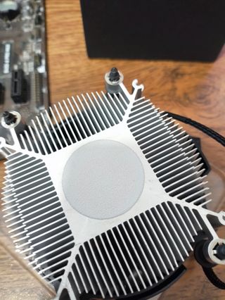Placa MSI B450-A PRO MAX + AMD 3000G + disipador