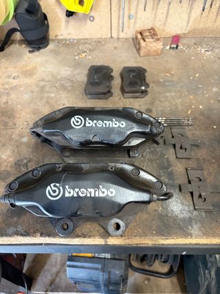 Pinzas Brembo 4 pistones