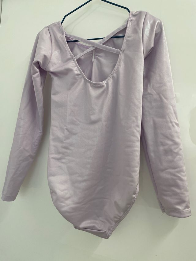 Maillot lila manga larga (puesto 1 vez)