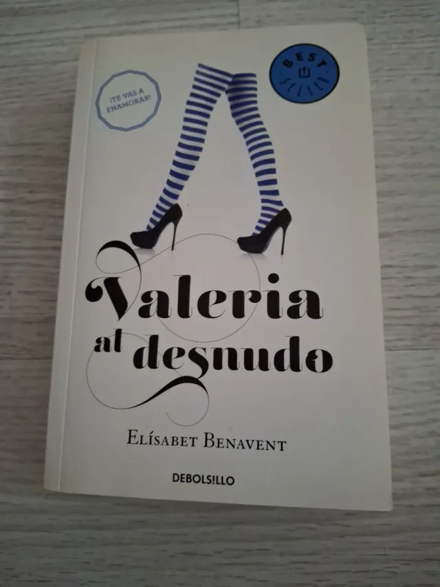 Valeria al desnudo / Valeria Naked