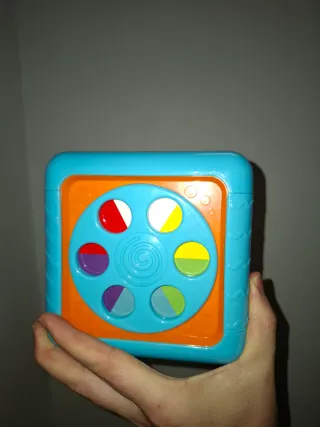 Lote juguetes bebé: pulpo, sonajero, cubo