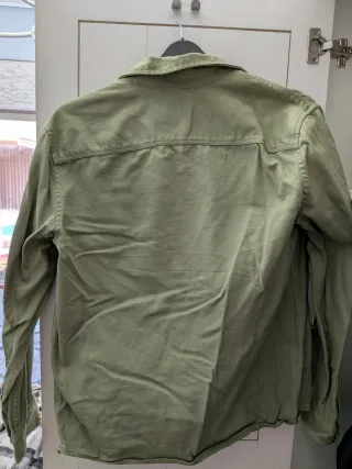 Sobrecamisa verde militar H&M