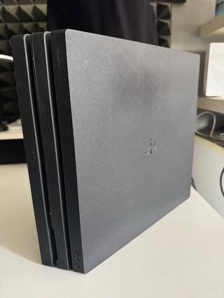 PS4 PRO (con todos los juegos del mundo)