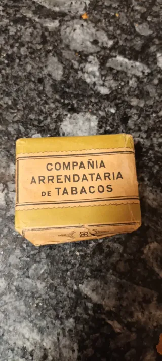 Paquete Cigarrillos Comunes Hebra