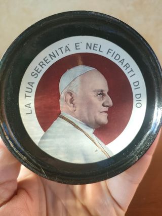 Scatola vintage decorata con stelle