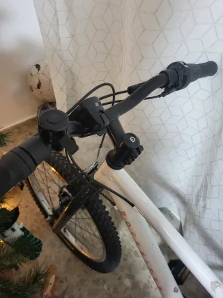 Bicicleta Decathlon Rockrider Blanca