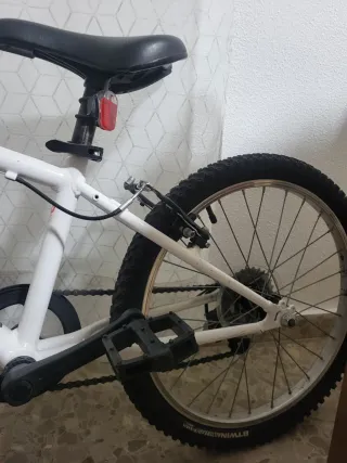 Bicicleta Decathlon Rockrider Blanca