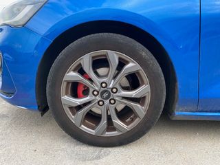 Ford Focus 2023 ST LINE MHEV