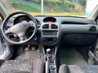 Peugeot 206 1.6 XS 110cv Año 2004 246.845 kms