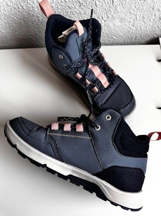 Zapatillas de montaña trekking azul/rosa 
Talla 35