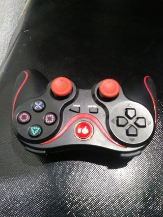 Mando PS3 Sony Negro con detalles rojos